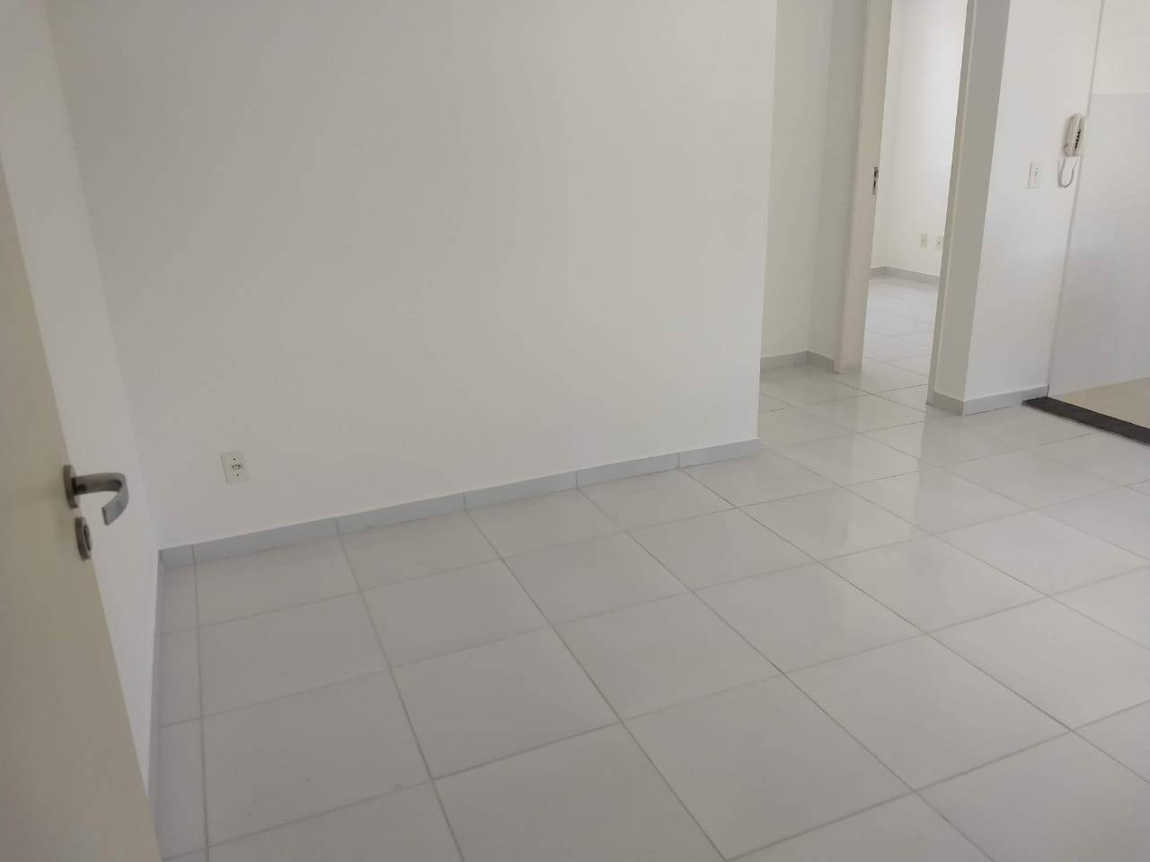 Apartamento à venda com 2 quartos, 48m² - Foto 4