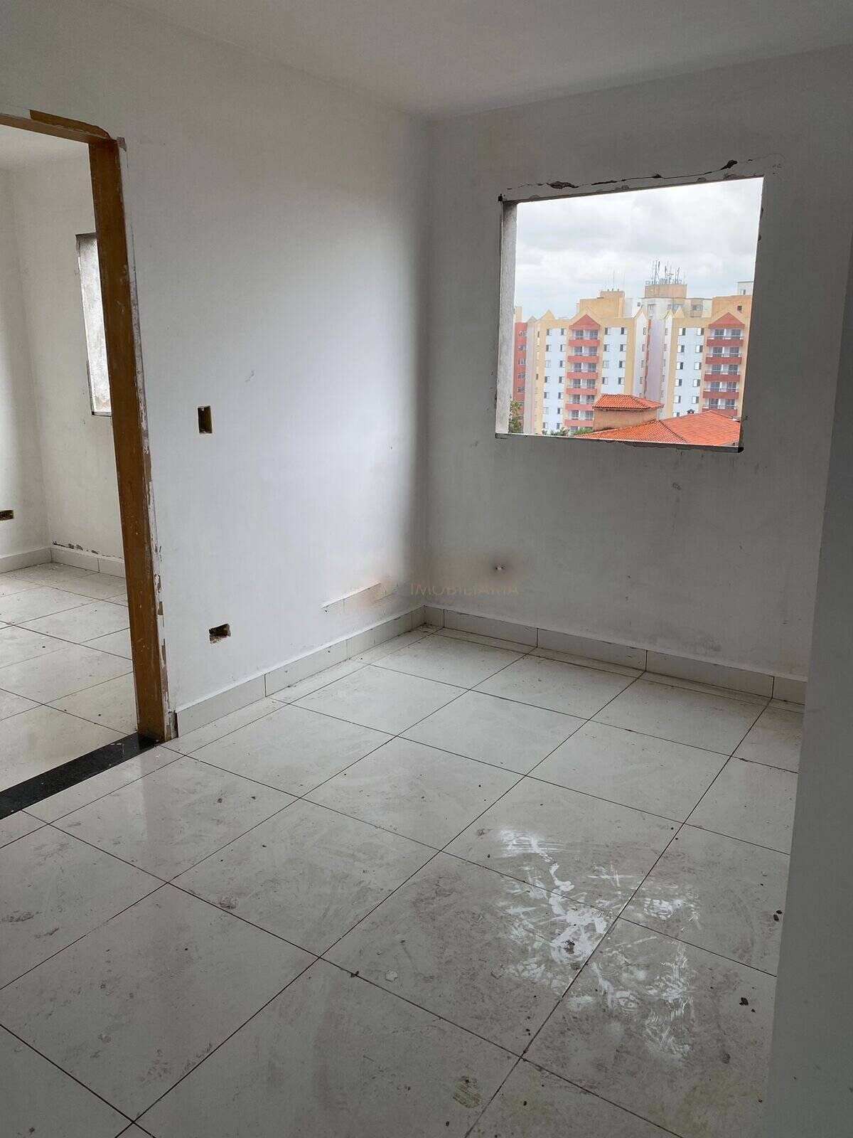 Apartamento à venda com 2 quartos, 38m² - Foto 16