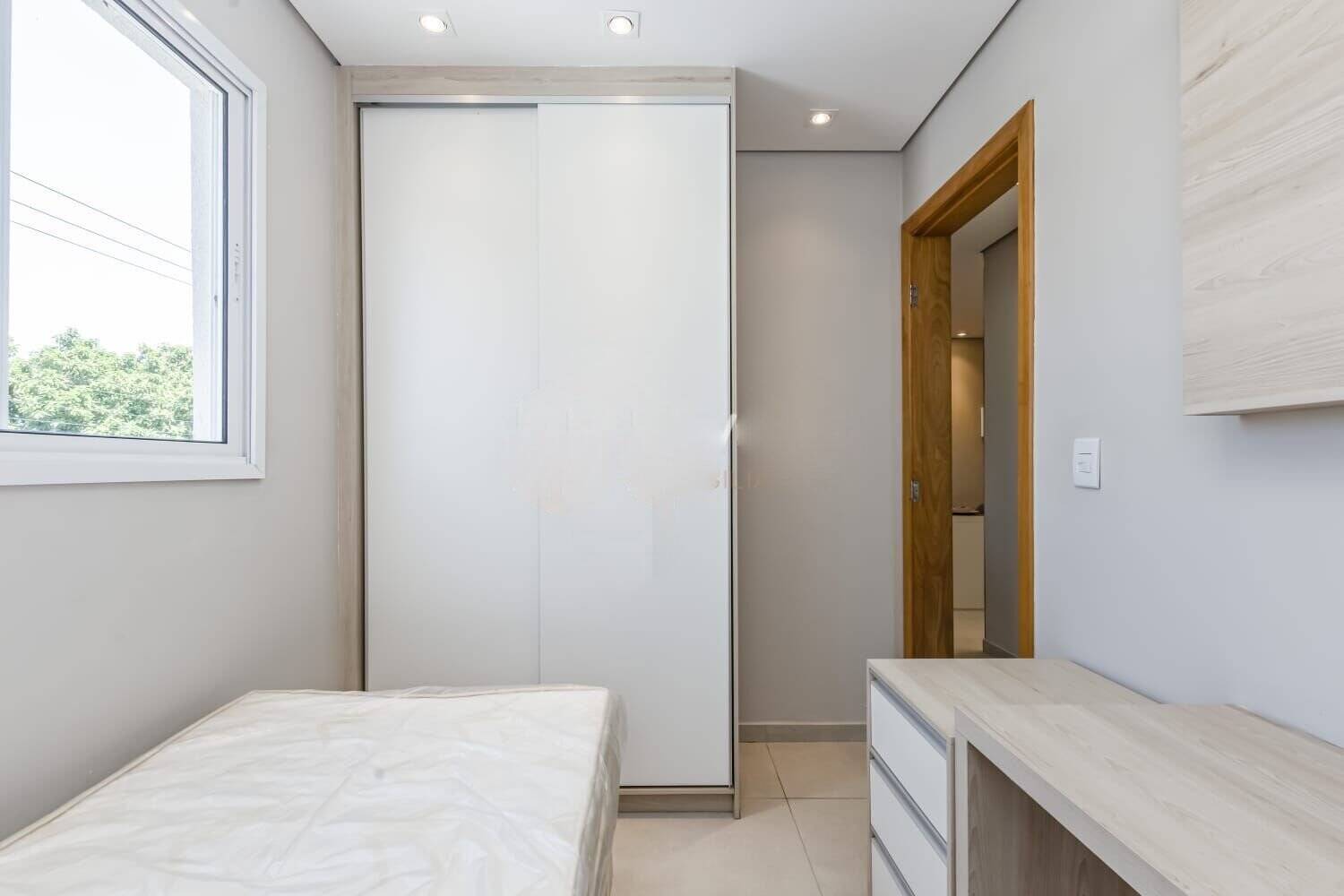 Apartamento à venda com 2 quartos, 40m² - Foto 17